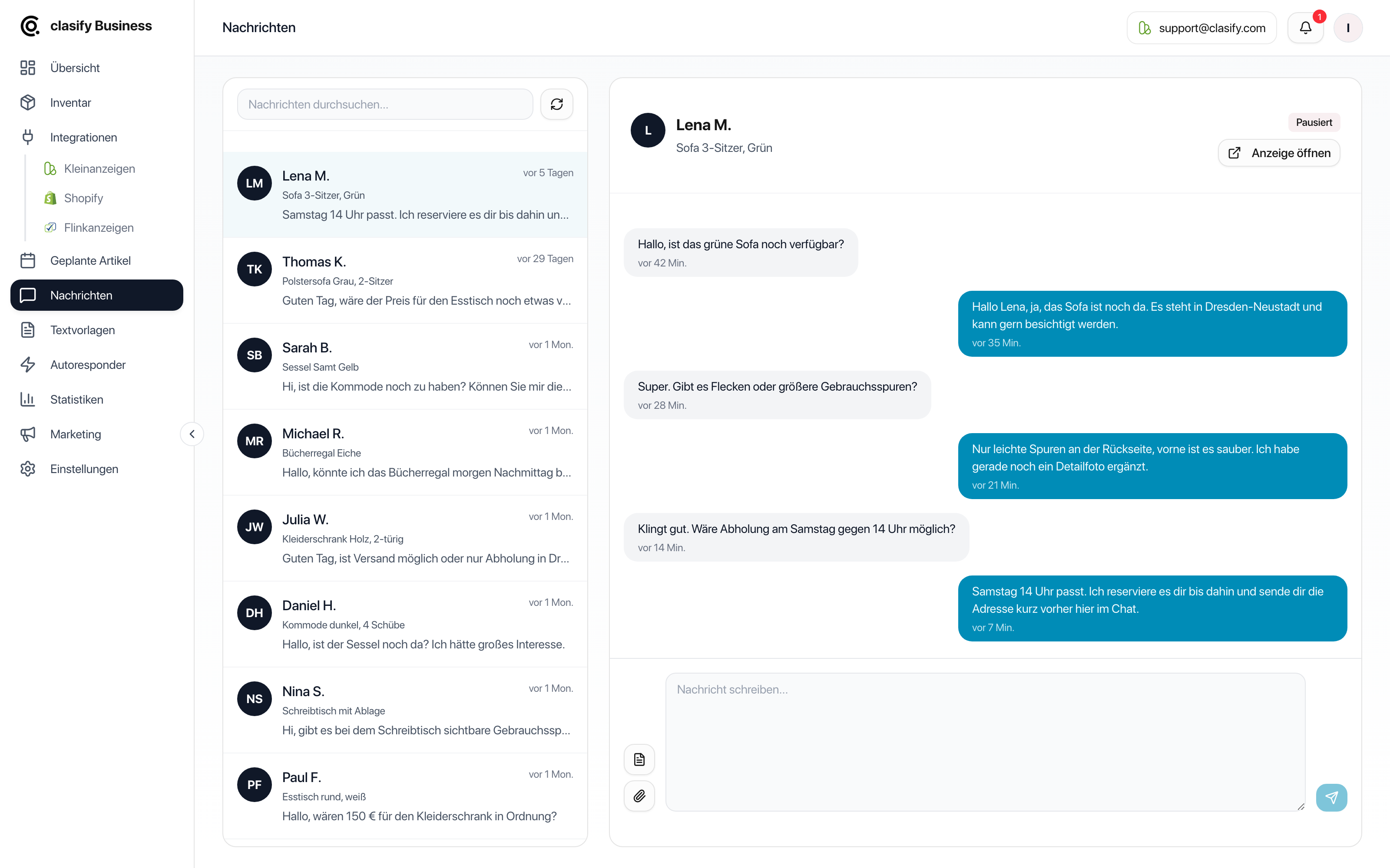 Nachrichtenansicht mit Konversationsliste, Chatverlauf und Antwortfeld